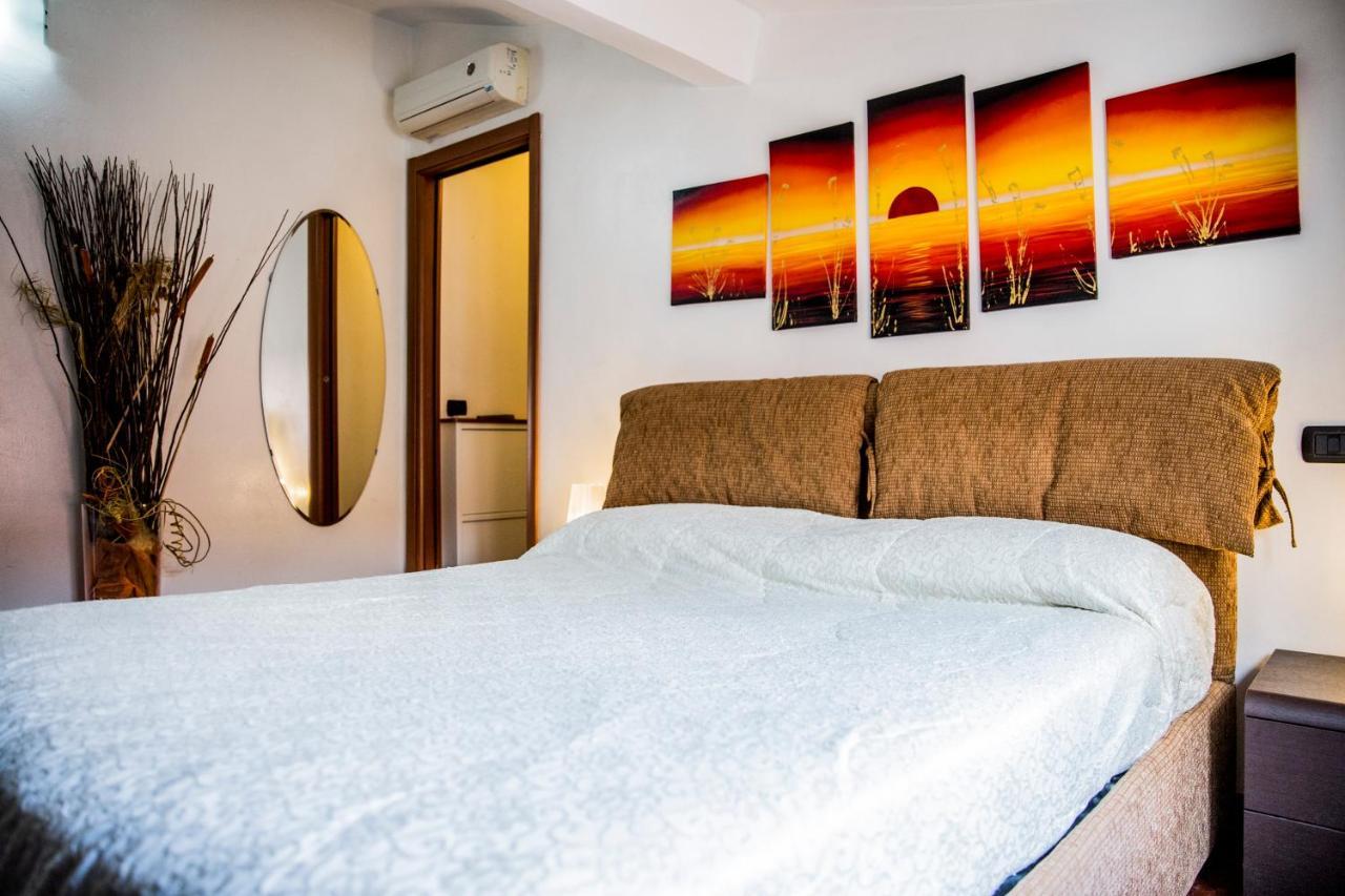 Stupenda Mansarda Centralissima, Finiture Di Lusso Carrara Bagian luar foto